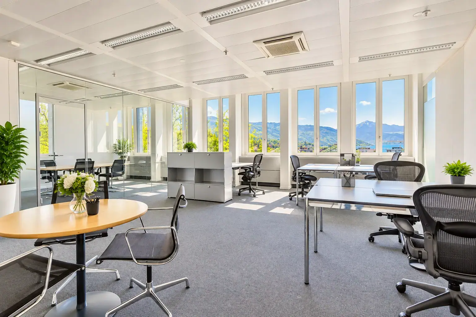 Business Suite Mountain, rechter Raum